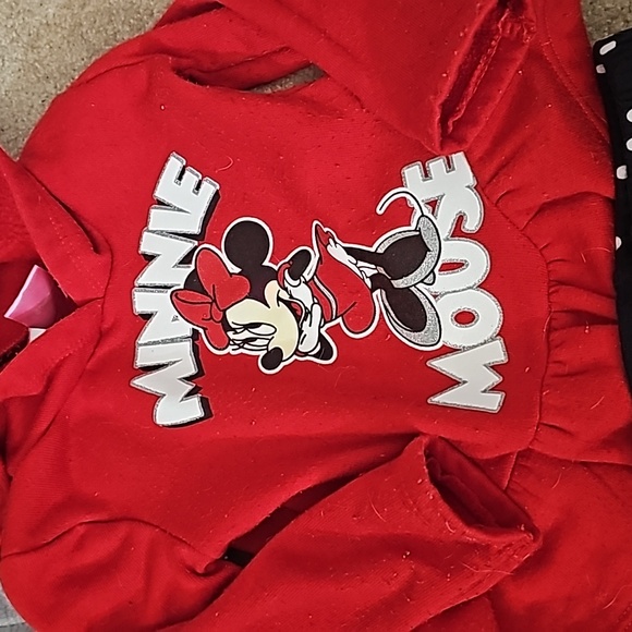 2 sets of 2  Disney Junior Minnie hooded sweatshirt and matching pants both 24m - Picture 5 of 9